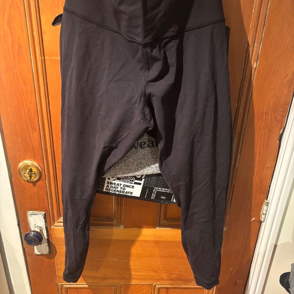 Lululemon Wunder Under 25” - size 16 - Picture 7 of 7